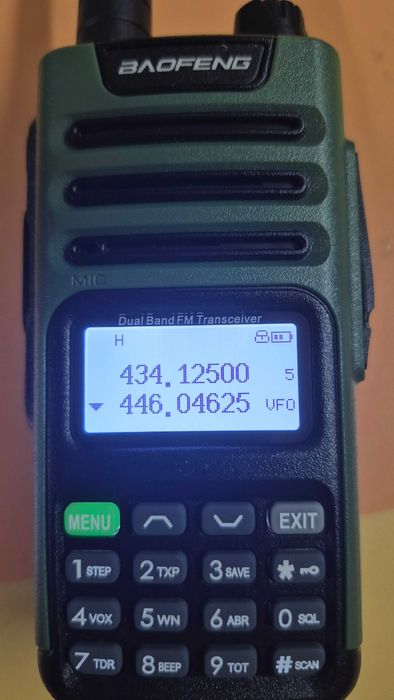 Midland XT60 e Baofeng UV13ProV2 Rádios Airsoft