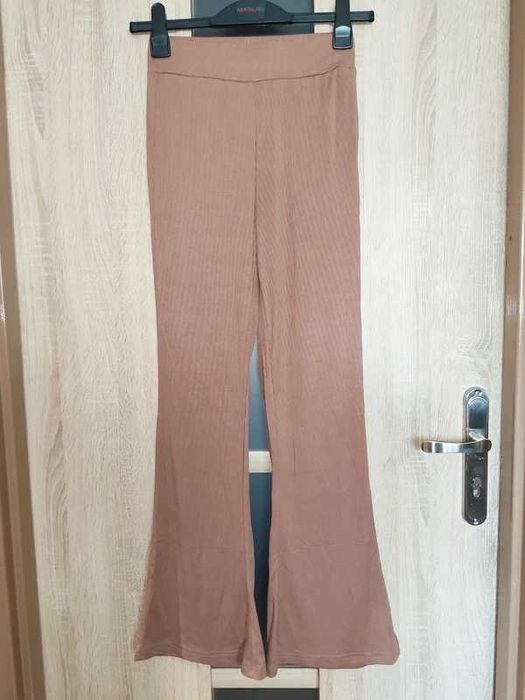 335. NOWE Beżowo pudrowe legginsy dzwony damskie rozmiar S