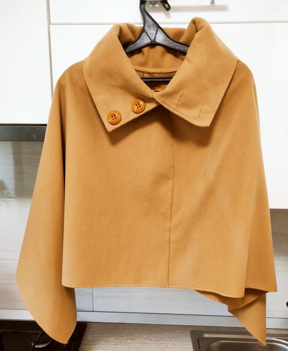 Жіночий верхній одяг