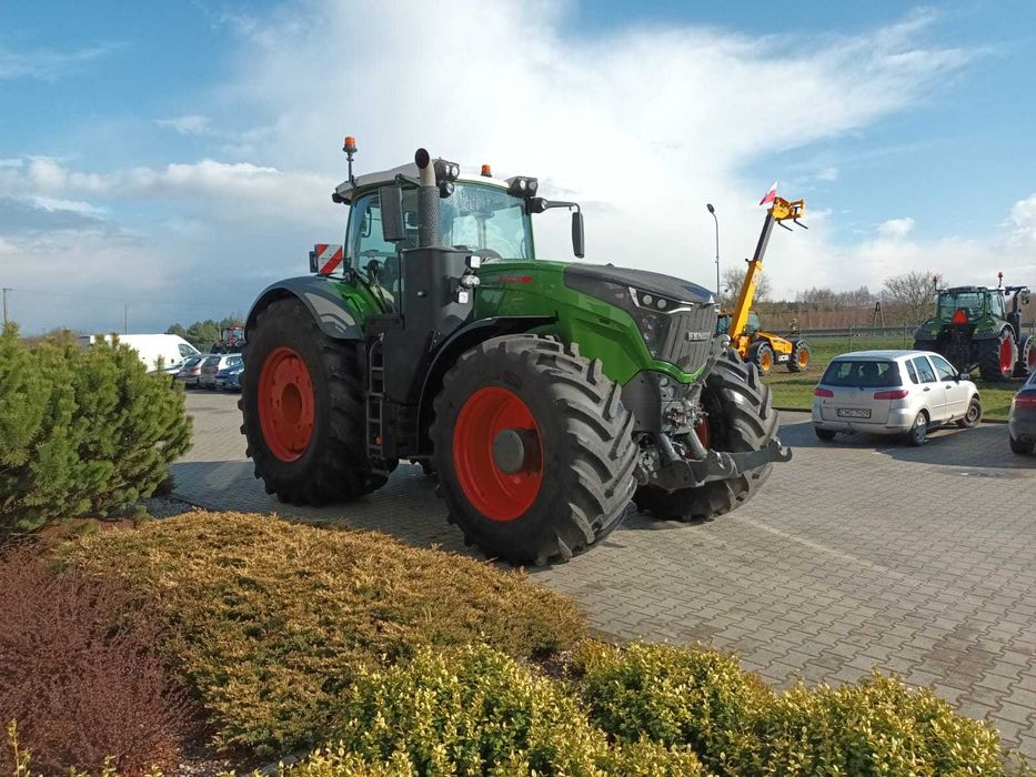 Ciągnik rolniczy FENDT 1050 Vario Cena brutto