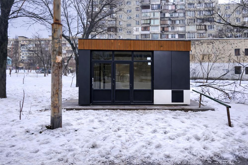 Оренда на вул. Героїв Полку АЗОВ, 13б МАФ на 18 м² без комісії