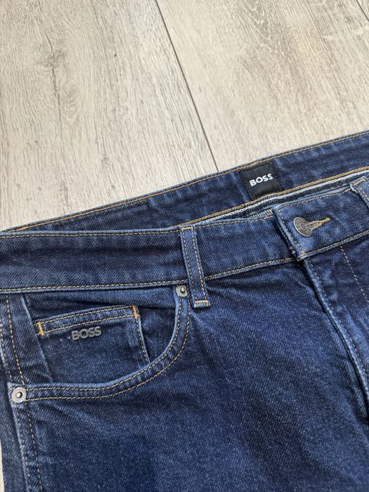 Джинси Hugo Boss