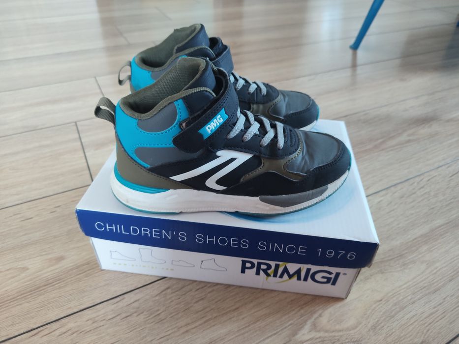 Sneakersy chłopięce Primigi 33