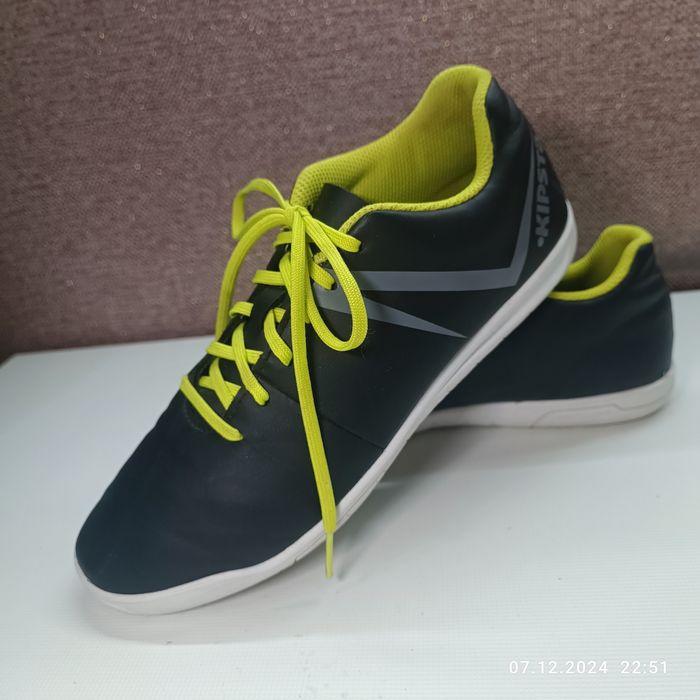 Кросівки Kipsta в чудовому стані