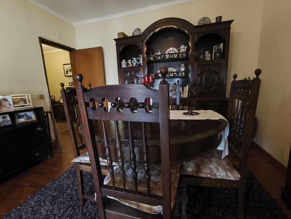 Mobília de casa de jantar rustica