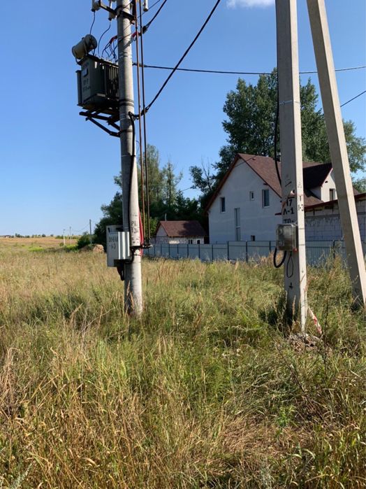 Продпжа 20 соток, гостомель. Газ рядом. Под строительства.