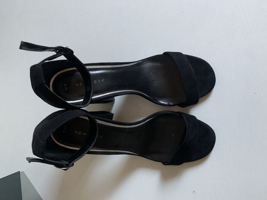 Босоніжки                                                       ,,,