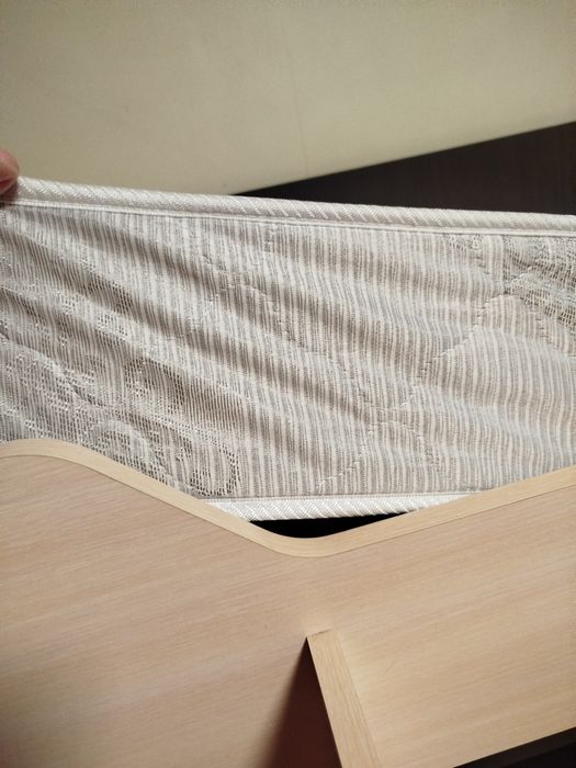 Ліжко горище з матрацом та  викотним столом