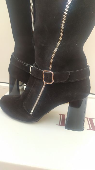 Продам жіночі сапоги