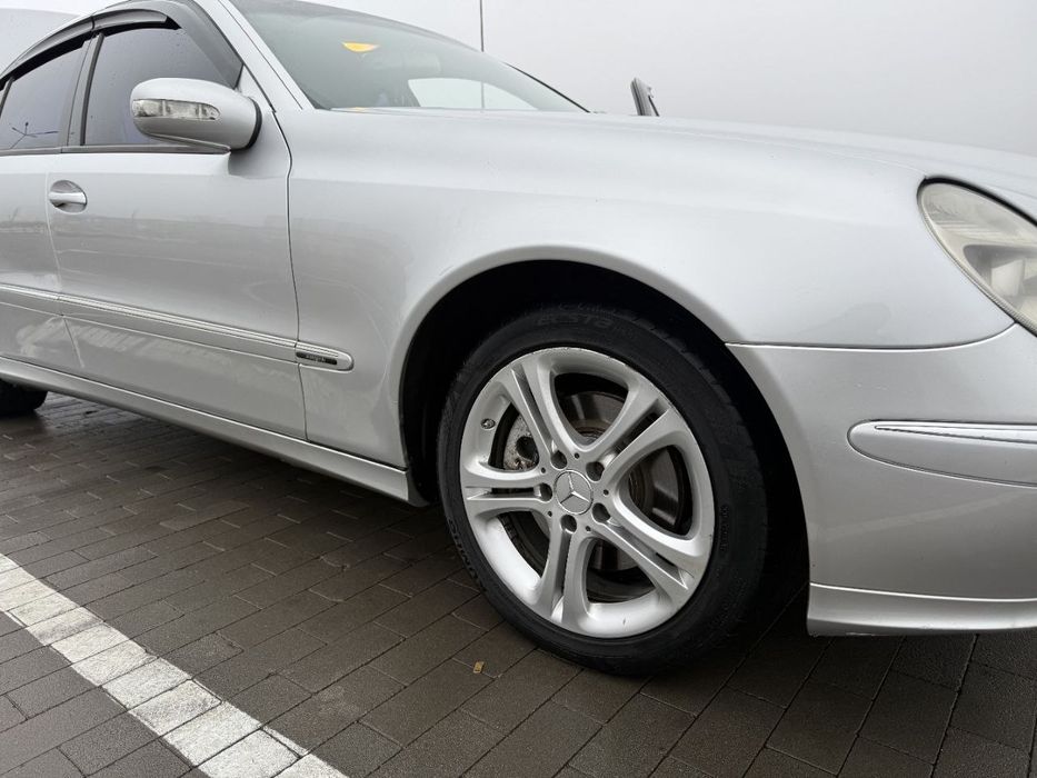 Mercedes-benz E - Class