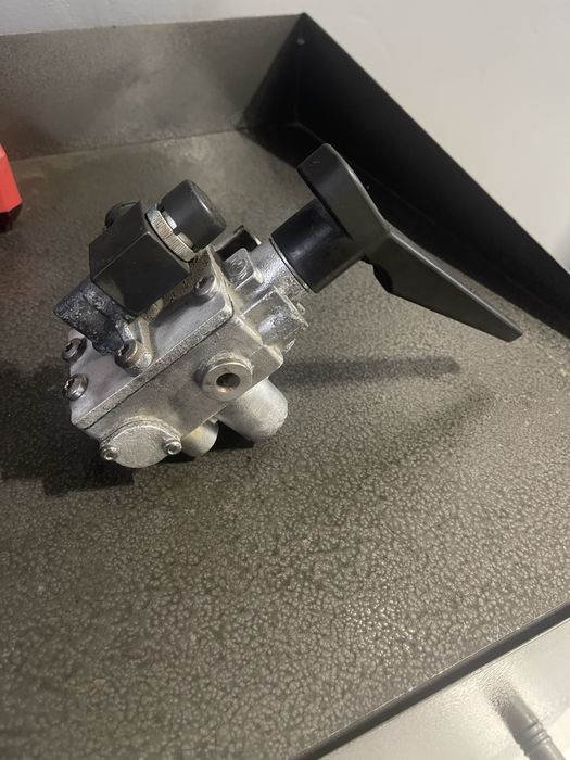 Кран Підйому Платформи Sv3273 Schmitz Sv3273