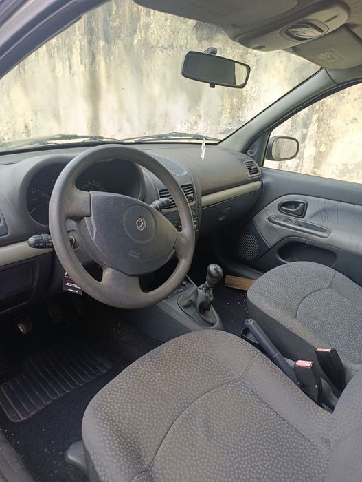 Renault Clio URGENTE!!