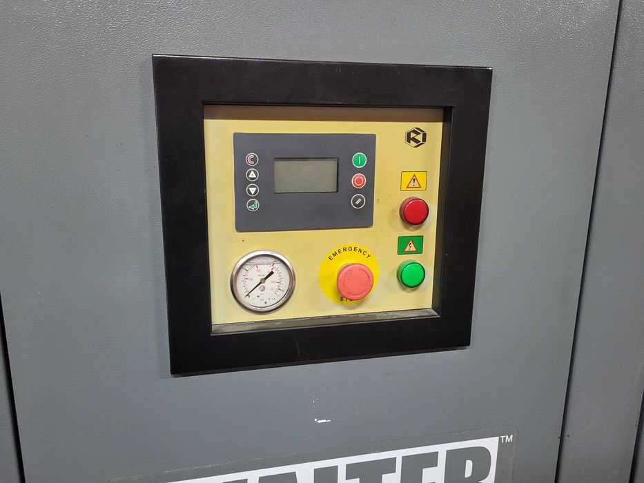 Sprzedam sprężarkę śrubową Walter 75 kW