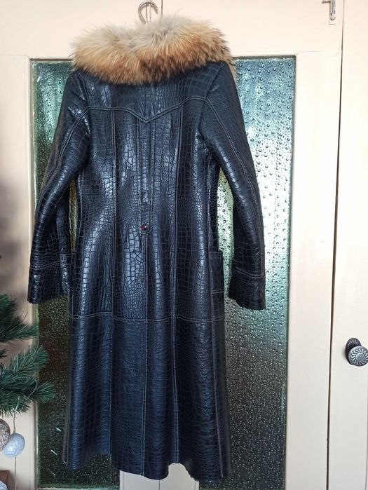 Дубленка натуральная женская с натуральным мехом. Размер М