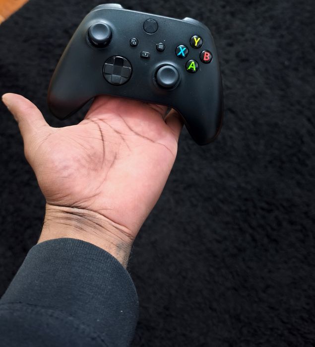 Xbox One S usado - a funcionar perfeitamente