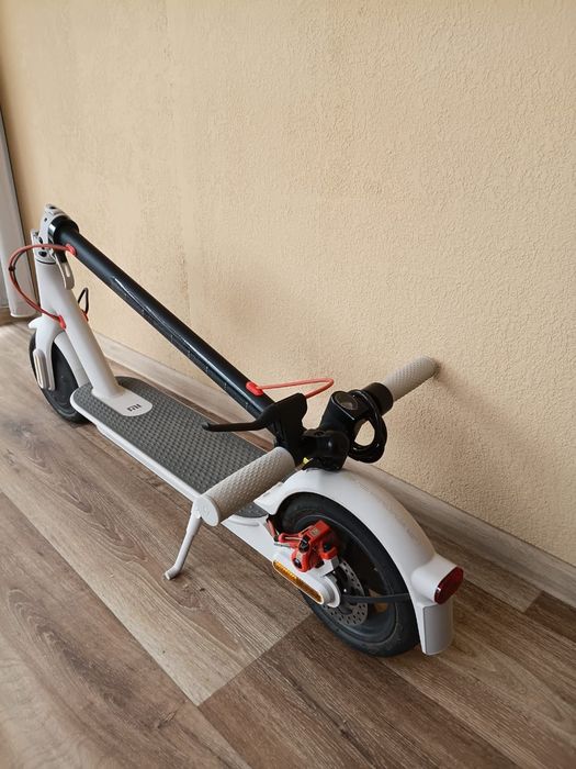 Продам електросамокат Xiaomi