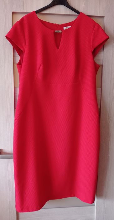 Elegancka czerwona sukienka Dana Jennifer roz. 48