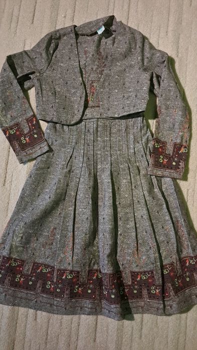 Spódnica z bolerkiem roz 140