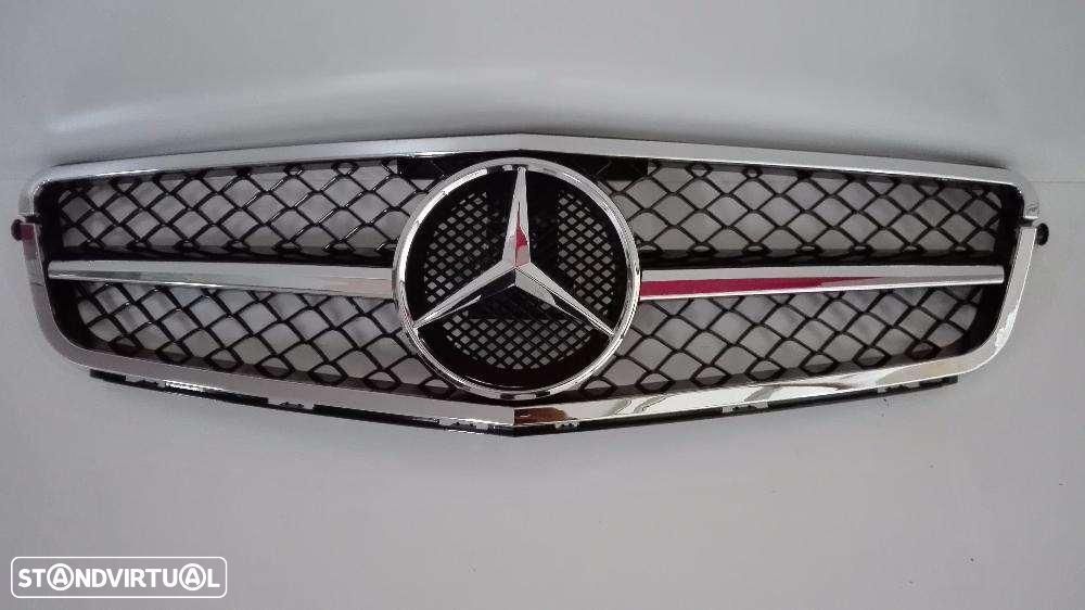 Grelha Mercedes Classe C W204 Look C63 AMG