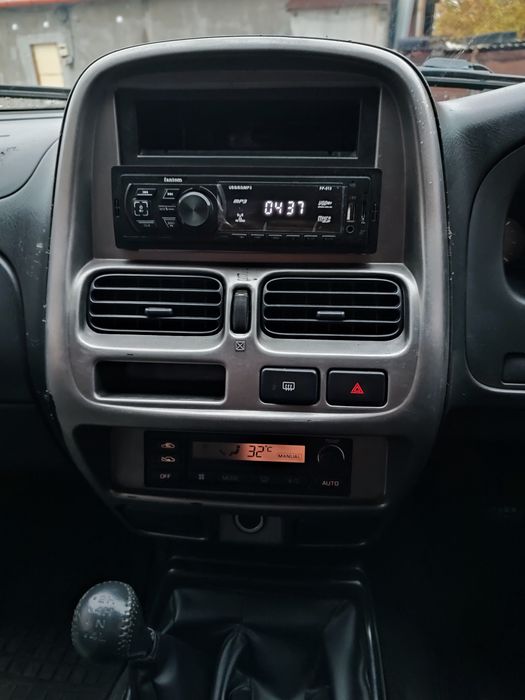 Продам Nissan Navara 2005р