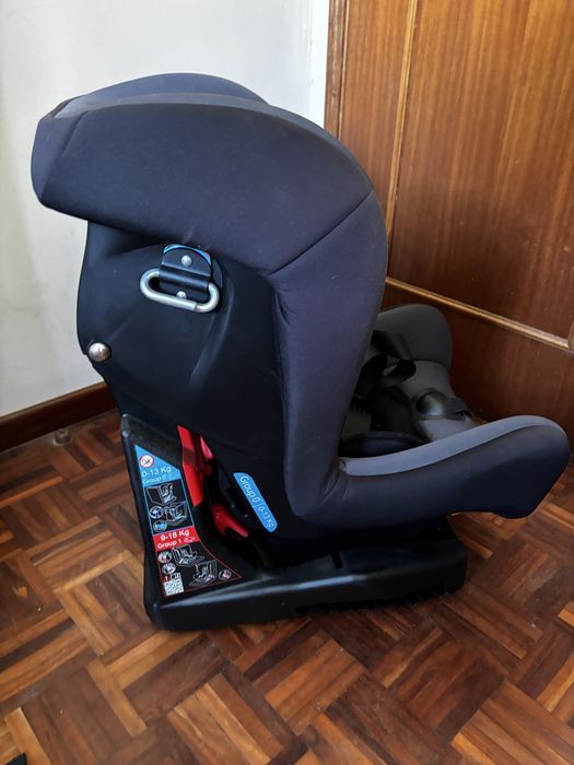 Cadeirinha Chico com Isofix em excelente estado