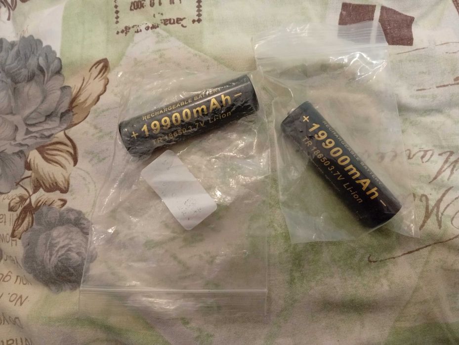 Акамуляторная батарея 3.7 В 18650 19900 mAp.