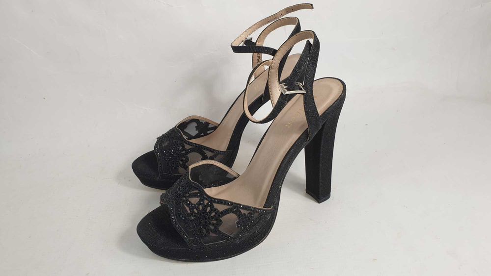 Menbur Sandały 23643 Black 01 rozmiar  39