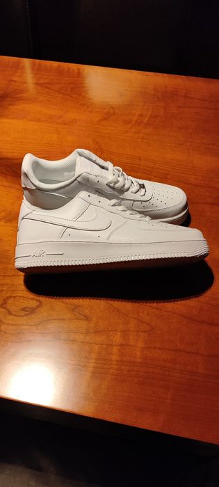 Nike Air Force brancas