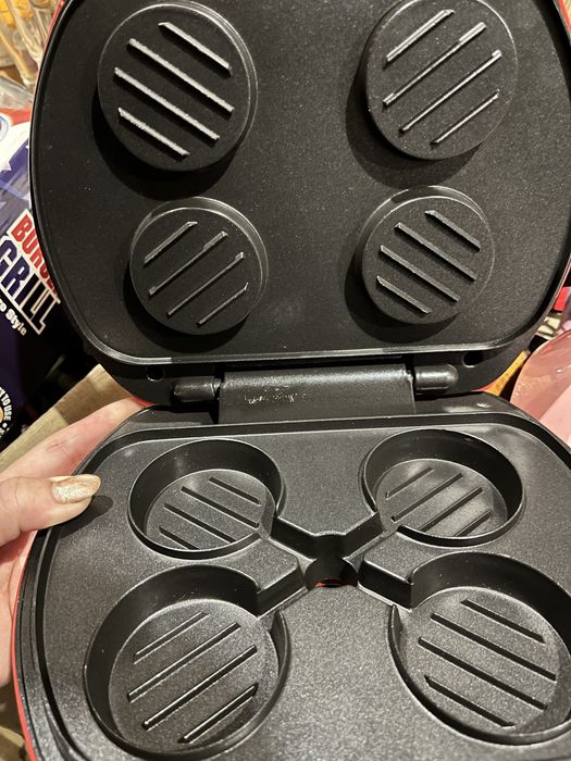 Це гриль для приготування міні-бургерів