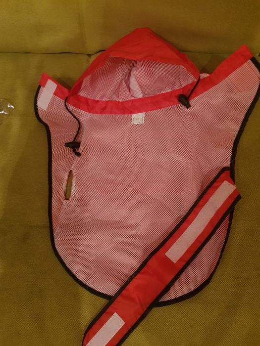 Pelerynka przeciwdeszczowa dla psa