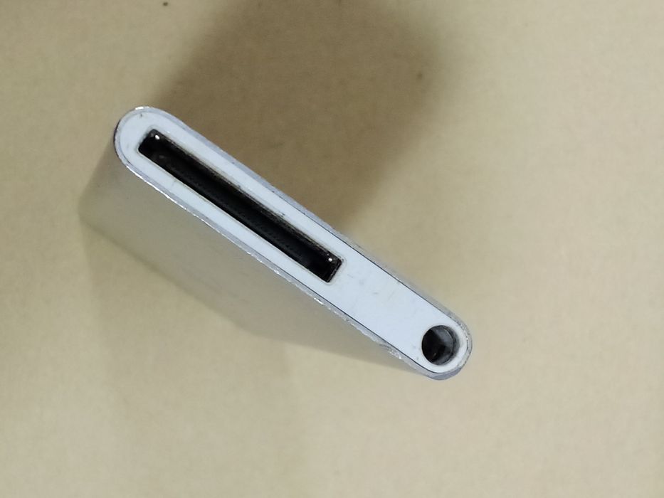 Apple iPod A1199 2gb