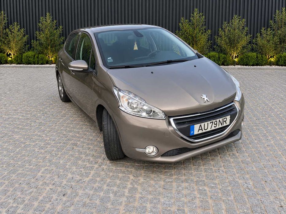 Peugeot 208 1.6 Hdi