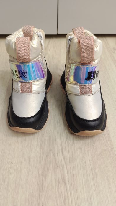 Зимние дутики на девочку 24 р-р.