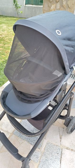 Carrinho de passeio e ovinho