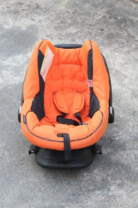 Cadeira Auto Bebecar grupo 0+ (0-13 kg) com Todos os Acessórios