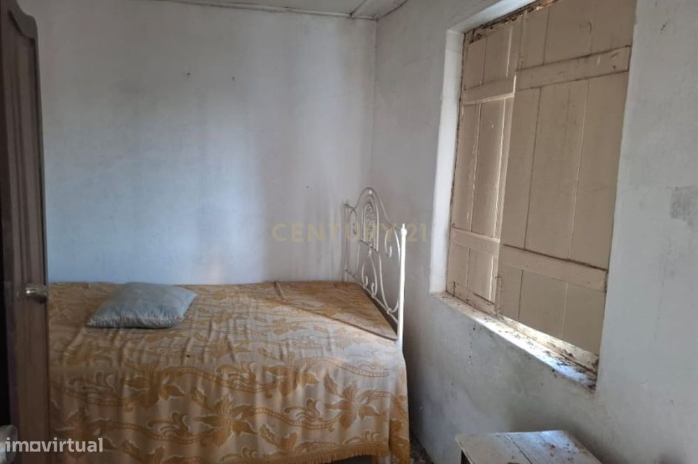Casa para Recuperar em Alcaravela, Sardoal