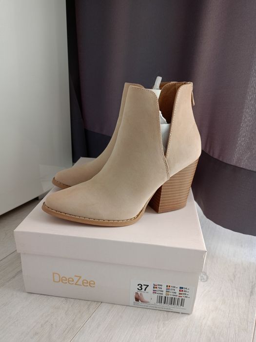Botki zamszowe DeeZee beż r. 37