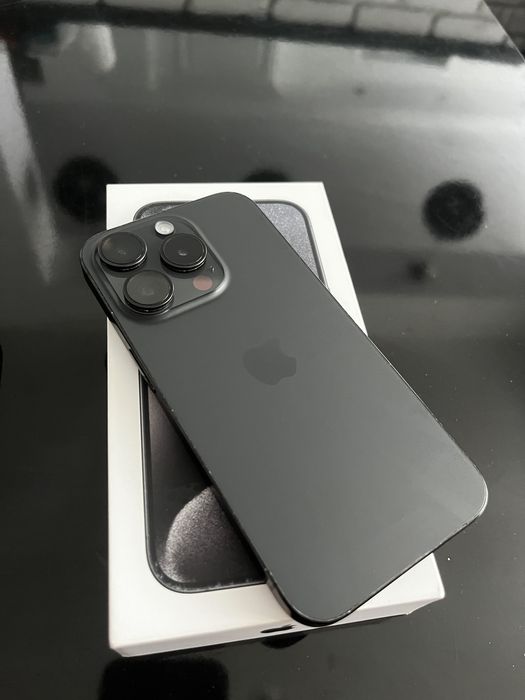 iPhone 15 Pro Czarny