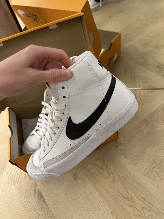 Білі кеди Nike blazer