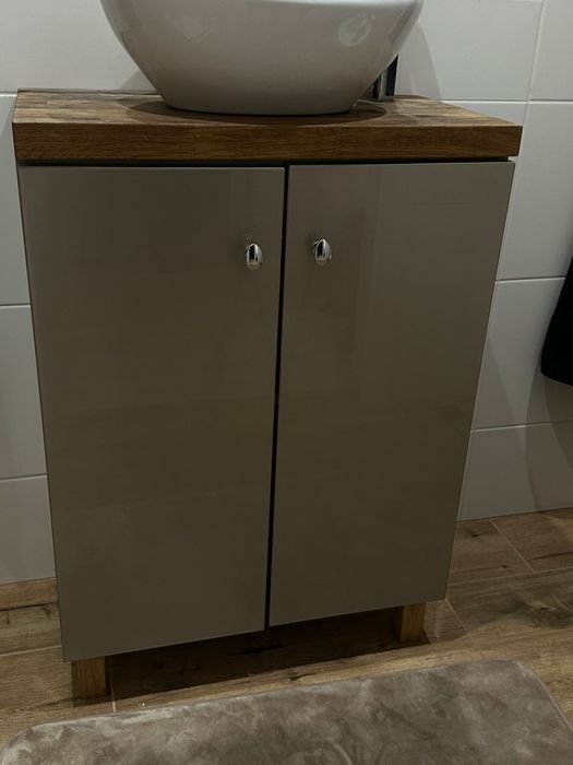 Szafka lazienkowa 60cm