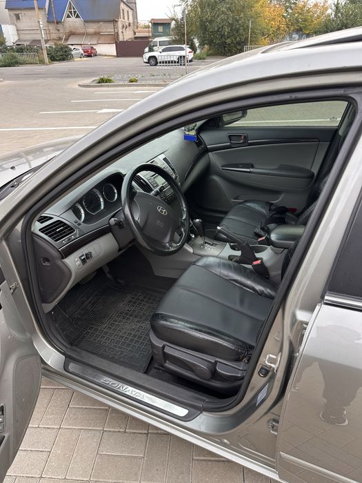 Hyundai Sonata 2.4газ/бенз 2008