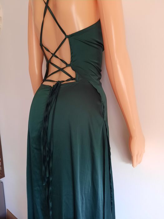 Nowa elegancka sukienka