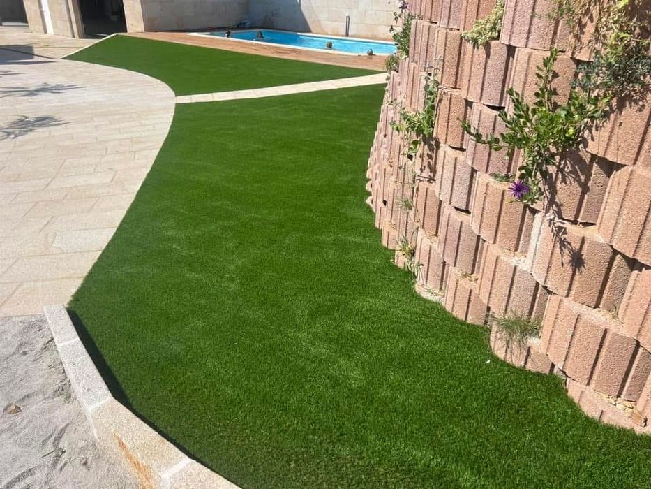 Relva Artificial para Jardim – Instalação Profissional