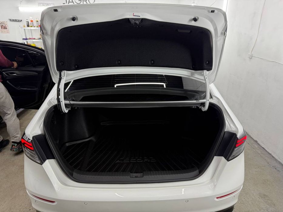 Honda Accord Hybrid touring 2024