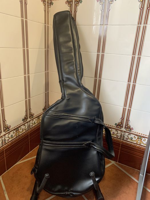 Saco guitarra em pele