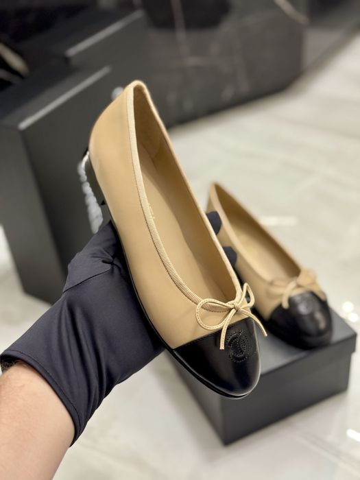 Baleriny Chanel beige leather