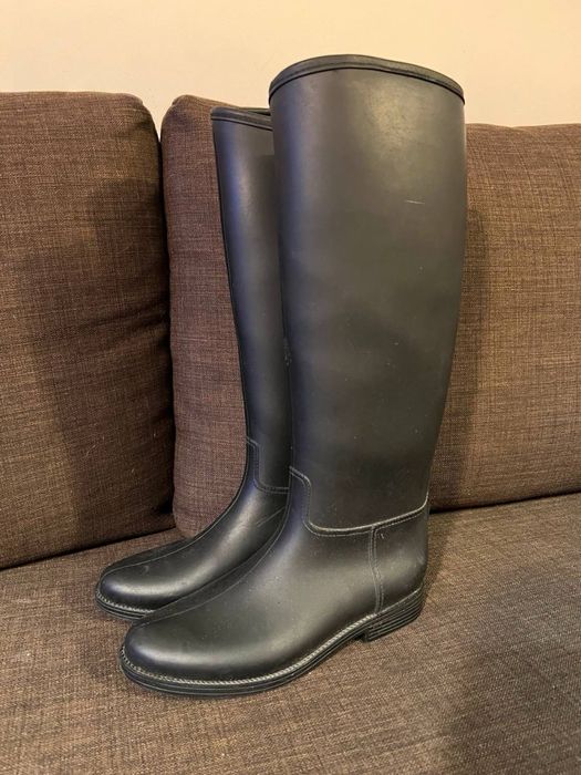 Galochas de borracha. Quase novas.