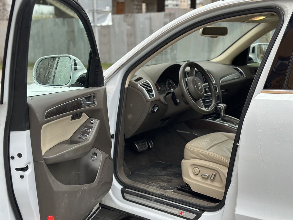 Продам Audi Q5 2015