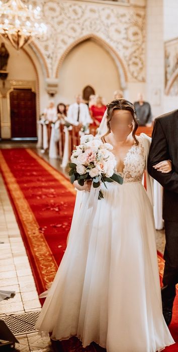 Suknia ślubna na niską osobę