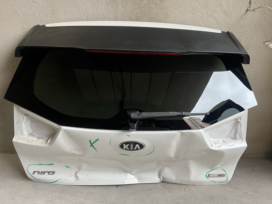 Кришка багажника Kia Niro
